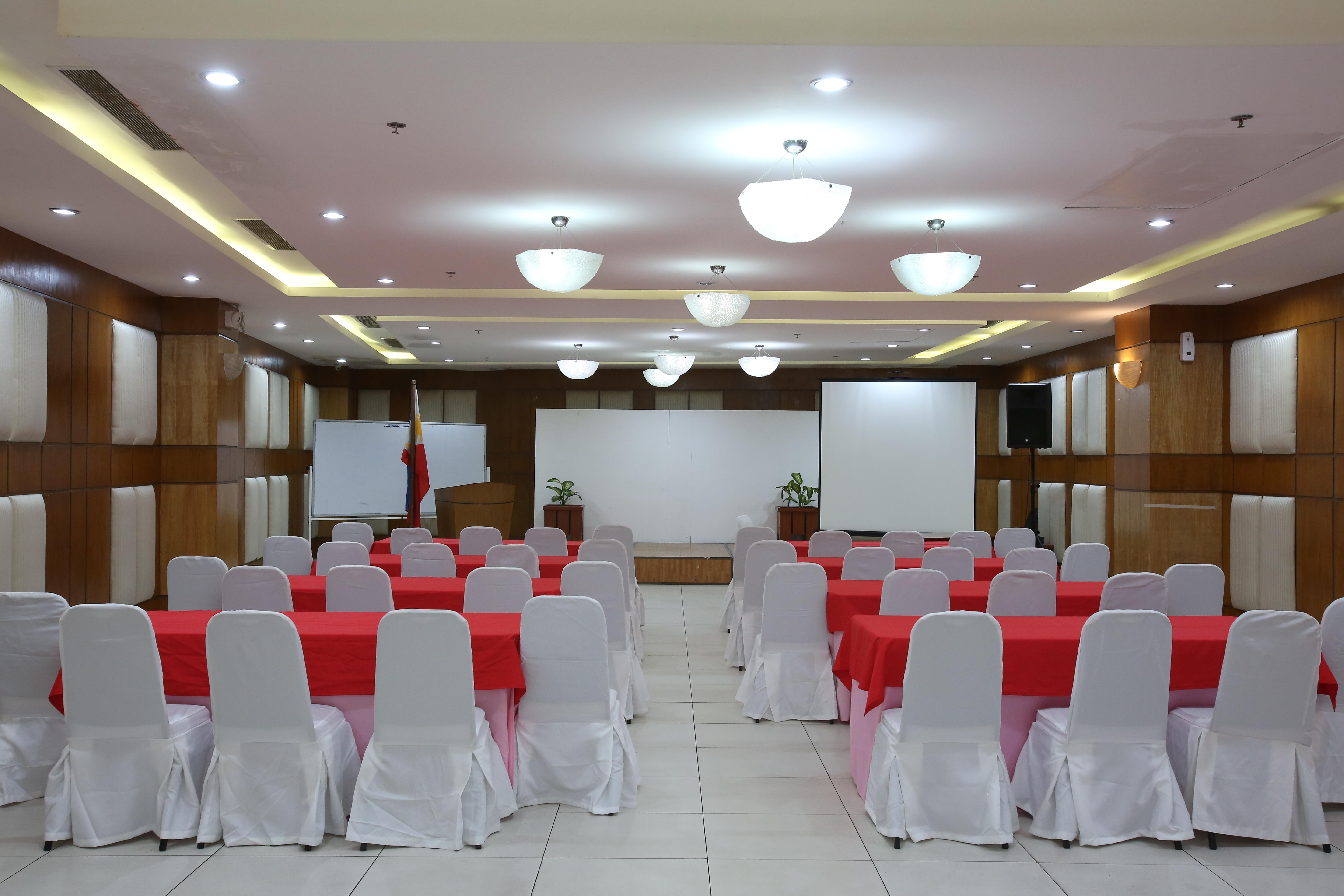 Crown Regency Hotel & Towers Cebu Stadt Exterior foto